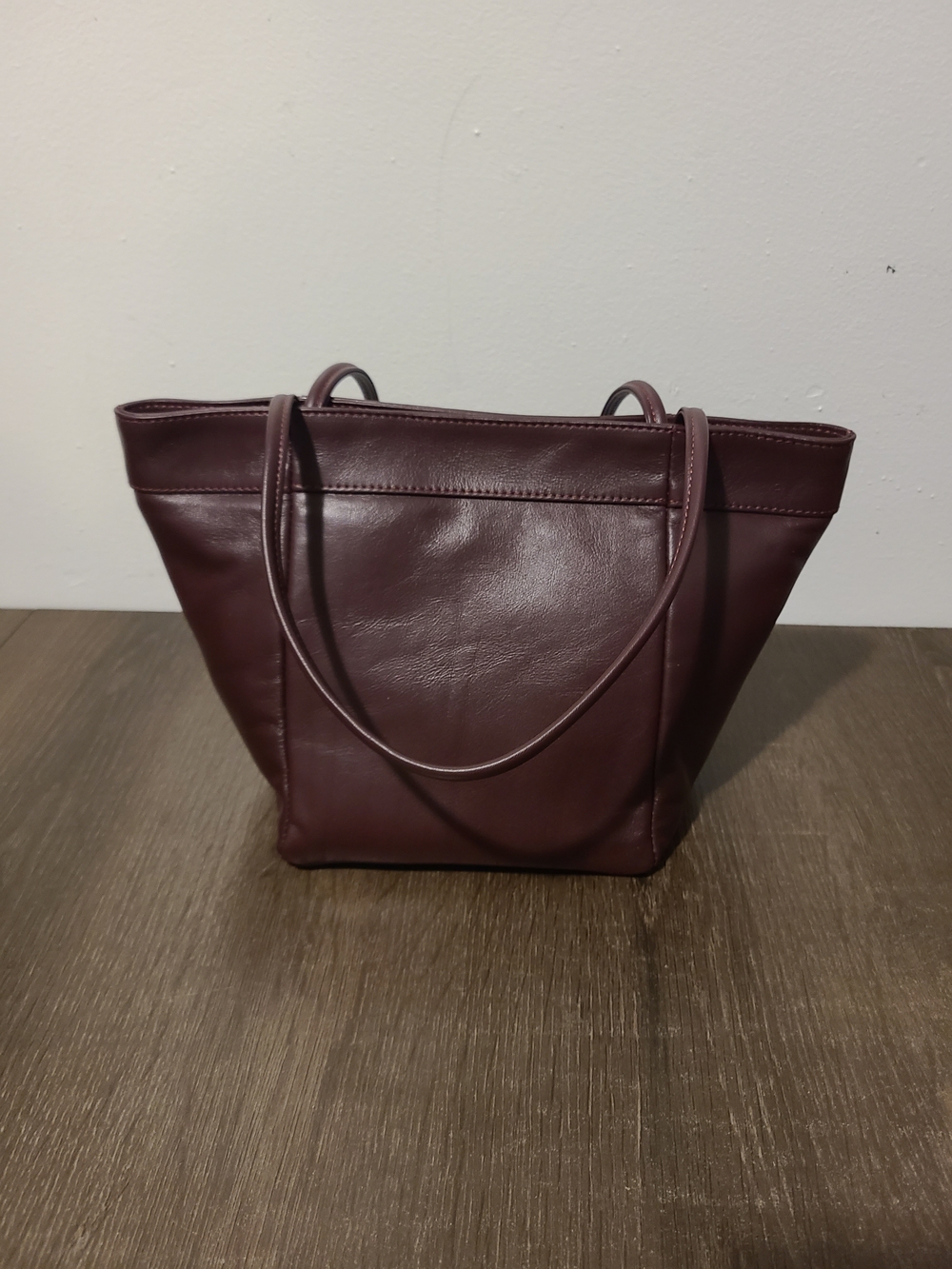Nwt Aventra Genuine Leather Burgundy Handbag